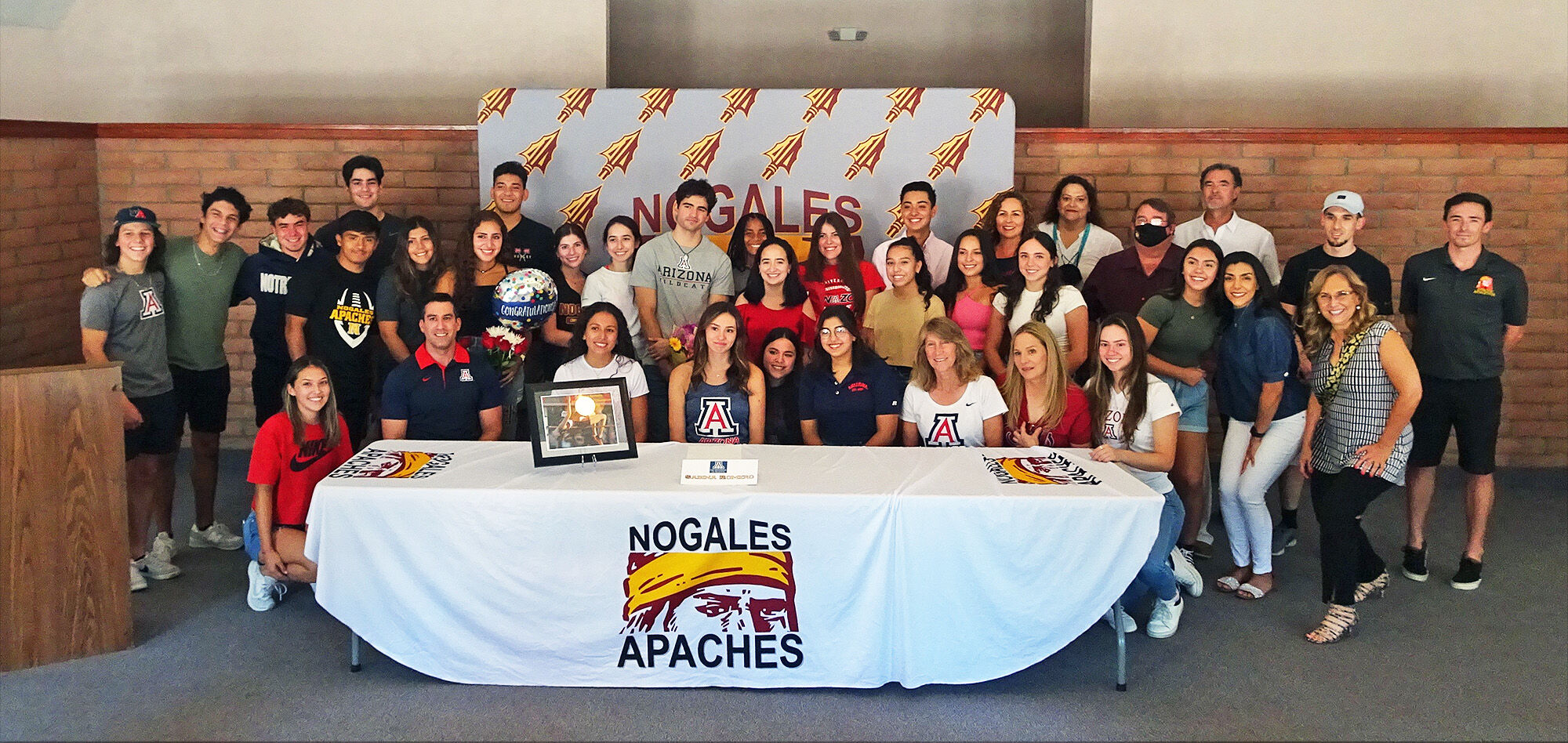 Sabina Romero signing